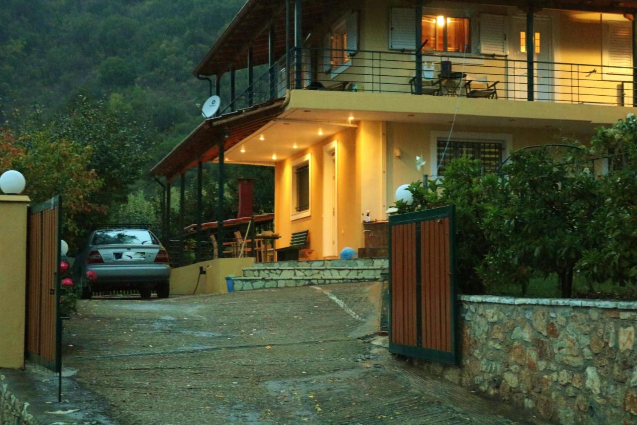 Polytimi House Villa Kalavryta Exteriör bild
