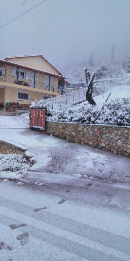 Polytimi House Villa Kalavryta Exteriör bild